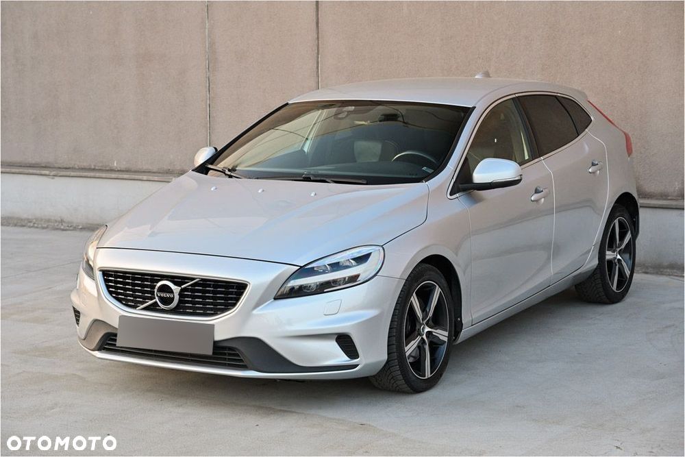 Volvo V40 D3 Geartronic RDesign - 10