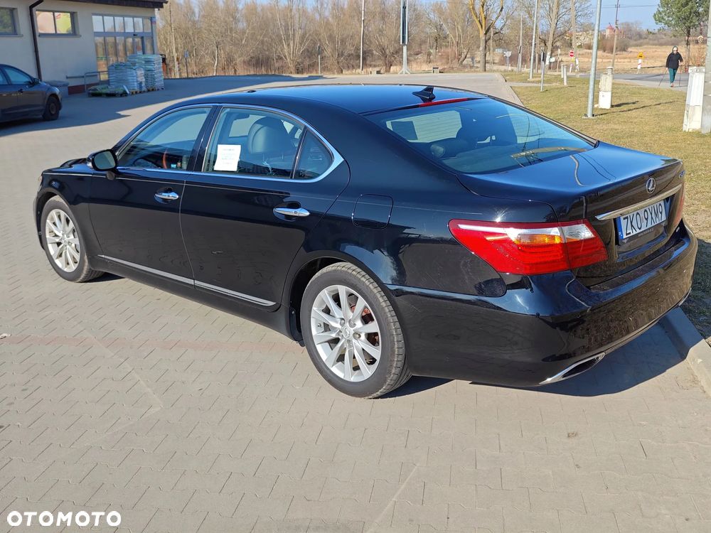 Lexus LS 460 AWD Impression Line - 15