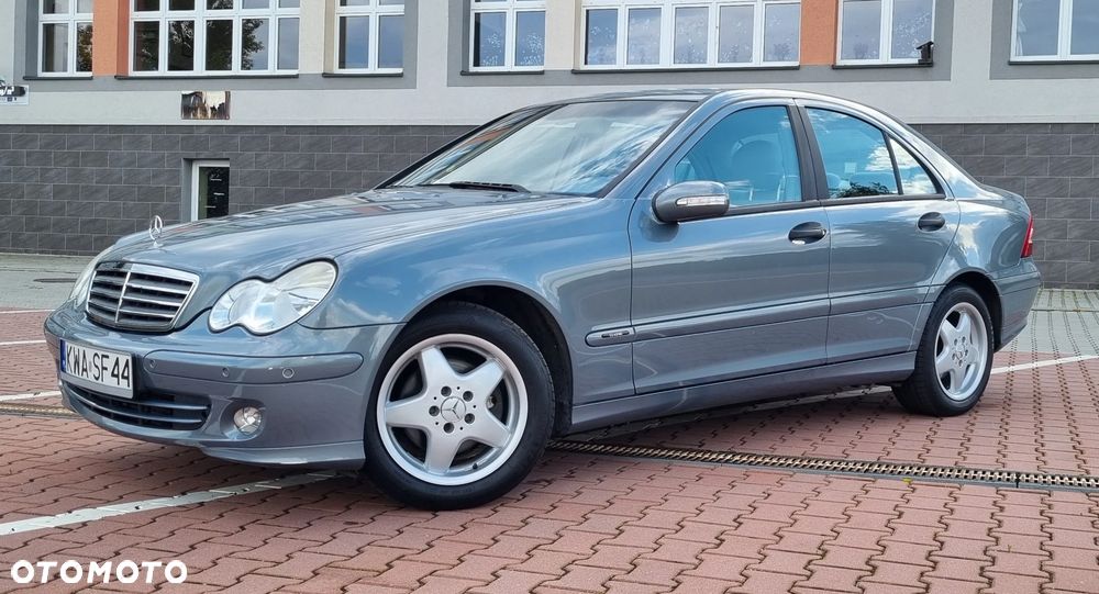 Mercedes-Benz Klasa C 180 Kompressor Automatik Classic - 2