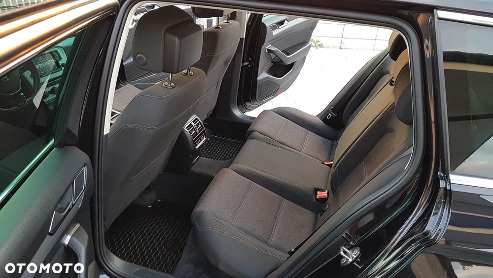 Volkswagen Passat 2.0 TDI BMT Highline - 22