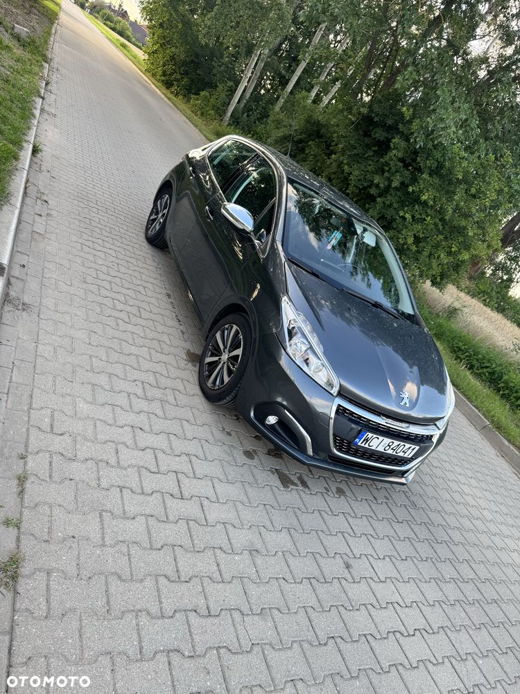Peugeot 208 - 3