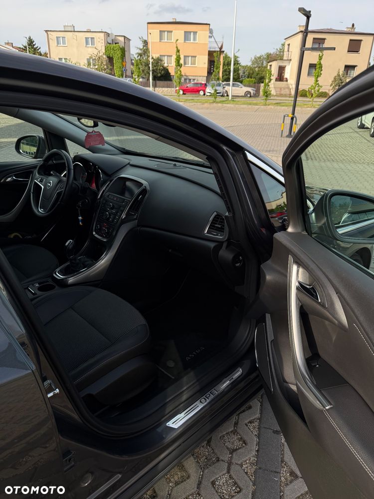 Opel Astra 1.6 Turbo Innovation - 12