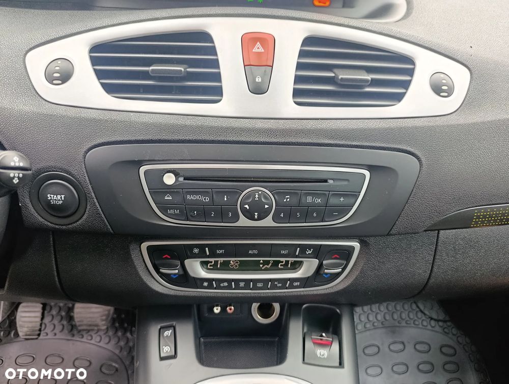 Renault Scenic 1.4 16V TCE Expression - 22