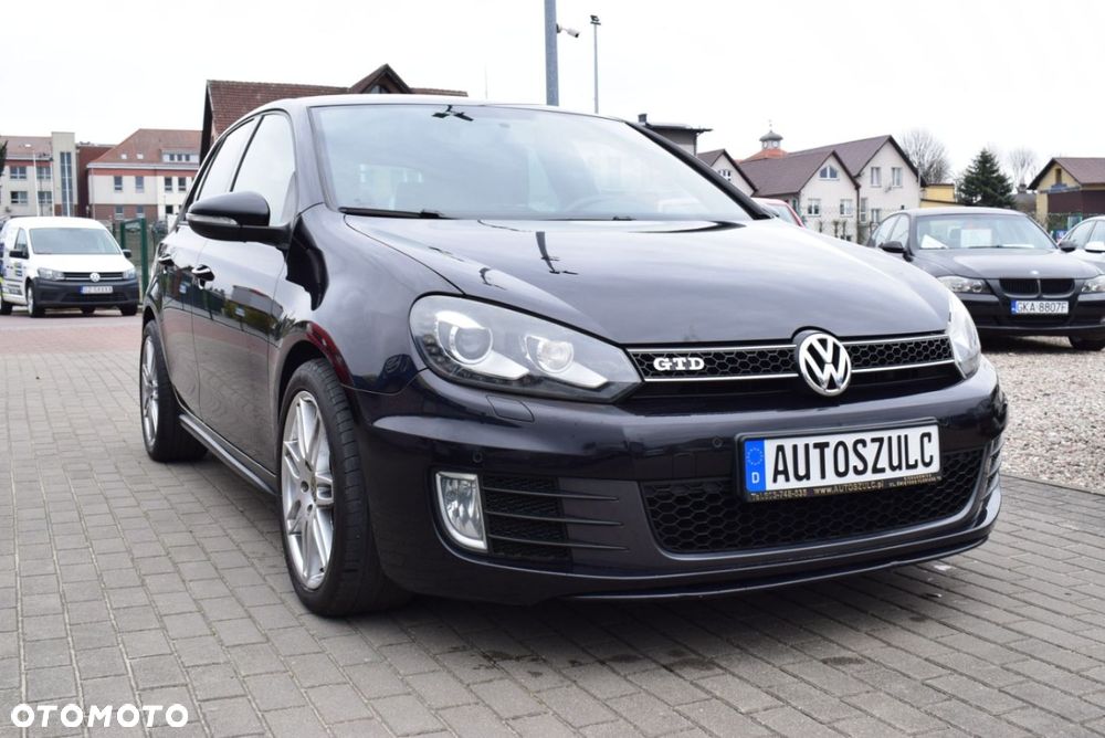 Volkswagen Golf - 3