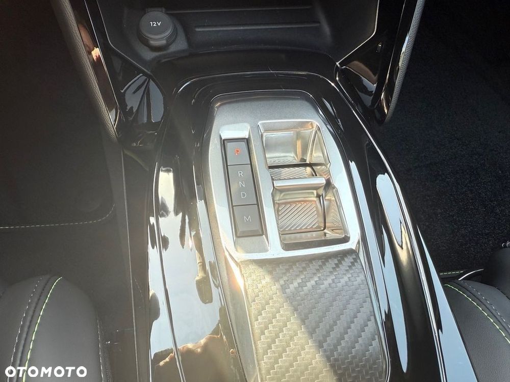 Peugeot 2008 PureTech mHEV GT Exclusive e-DCS6 - 16