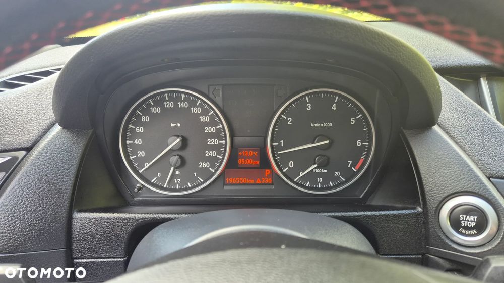 BMW X1 xDrive20i Sport Line - 16