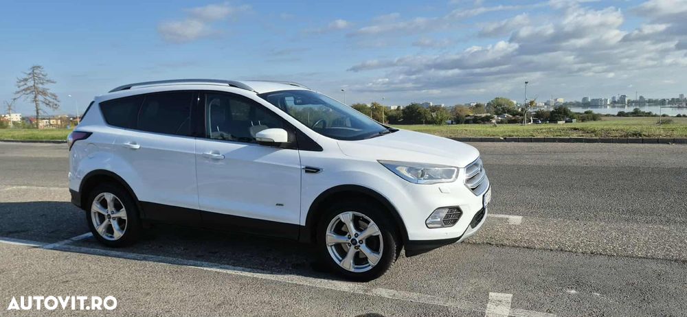 Ford Kuga 2.0 TDCi 4WD Titanium - 1