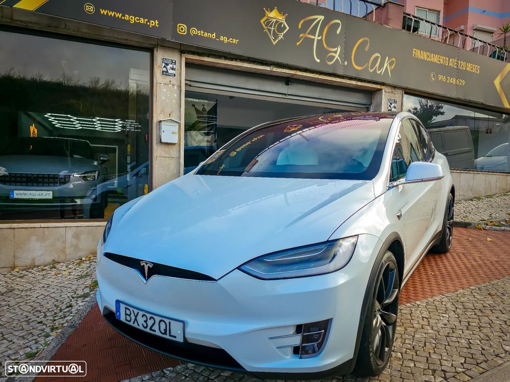Tesla Model X Performance - 10
