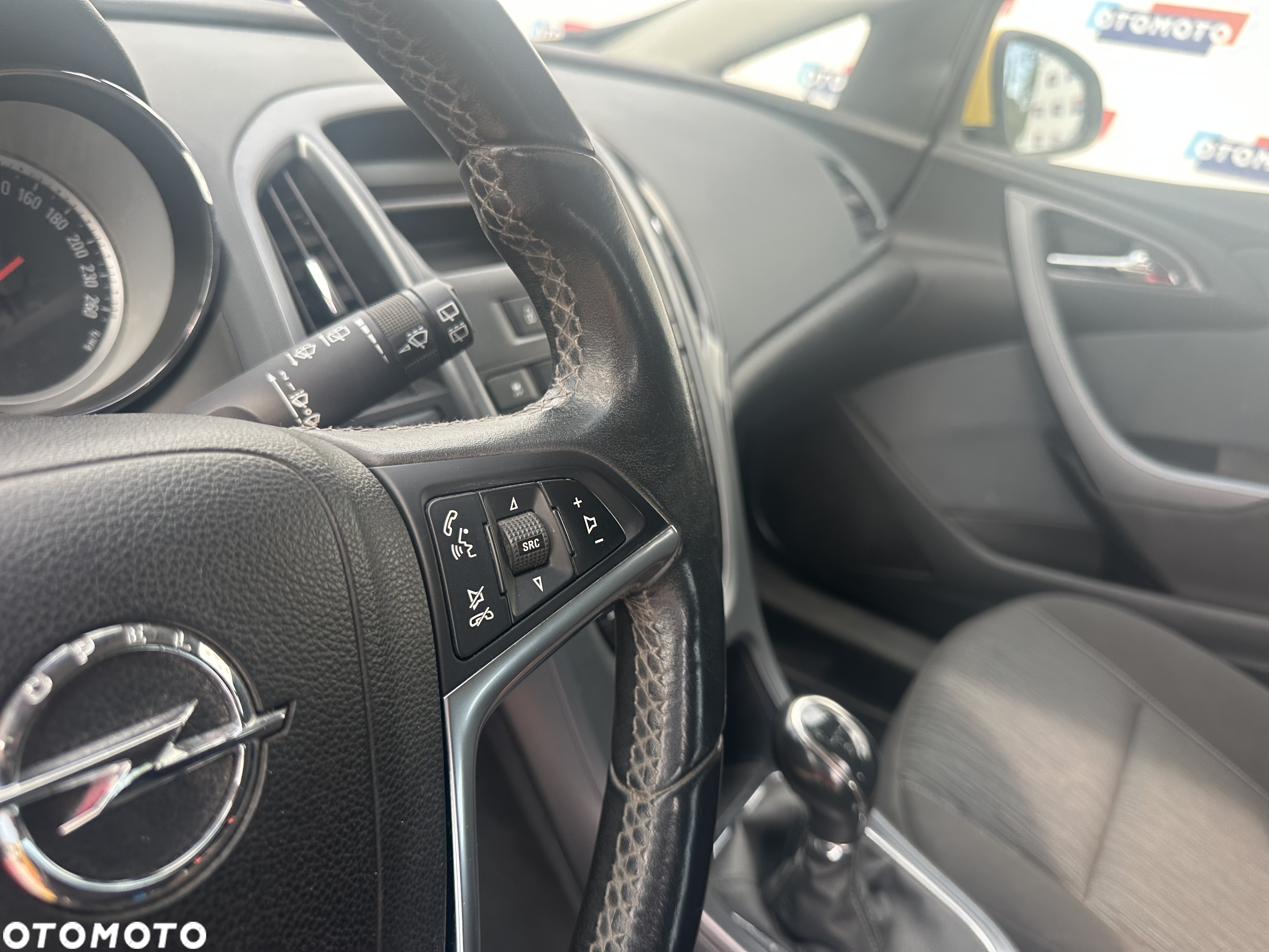 Opel Astra GTC 1.4 Turbo - 20