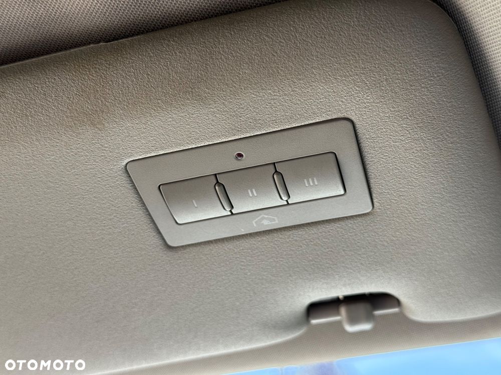 Audi A4 Avant 1.9 TDI quattro - 33