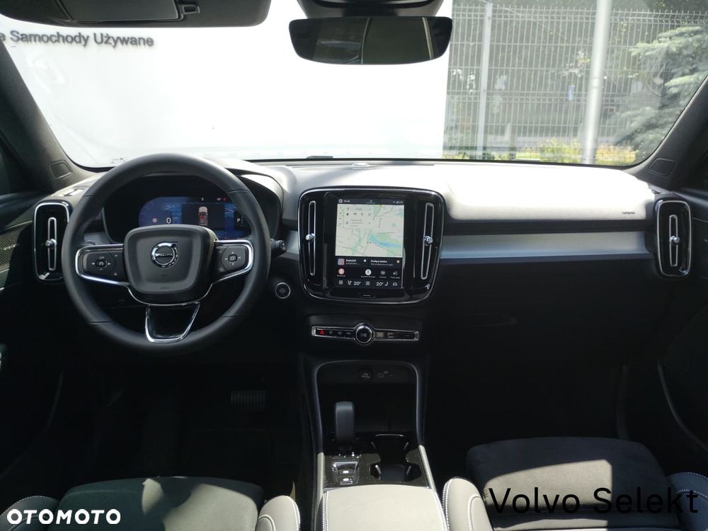Volvo XC 40 - 24