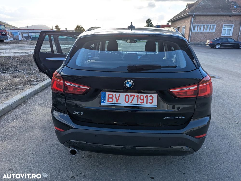 BMW X1 xDrive25e Advantage - 9