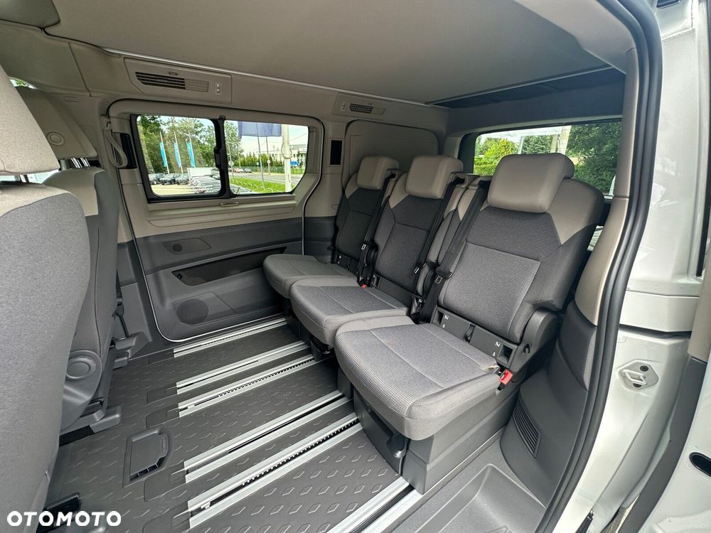 Volkswagen california Nowa California Beach silnik: 2,0 l TDI SCR 150 KM / skrzynia biegów: 7-biegowa DSG rozstaw osi: 3124 mm - 24