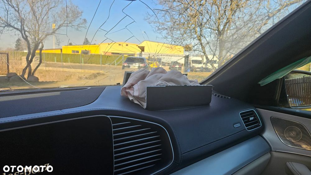 Mercedes-Benz GLE - 25