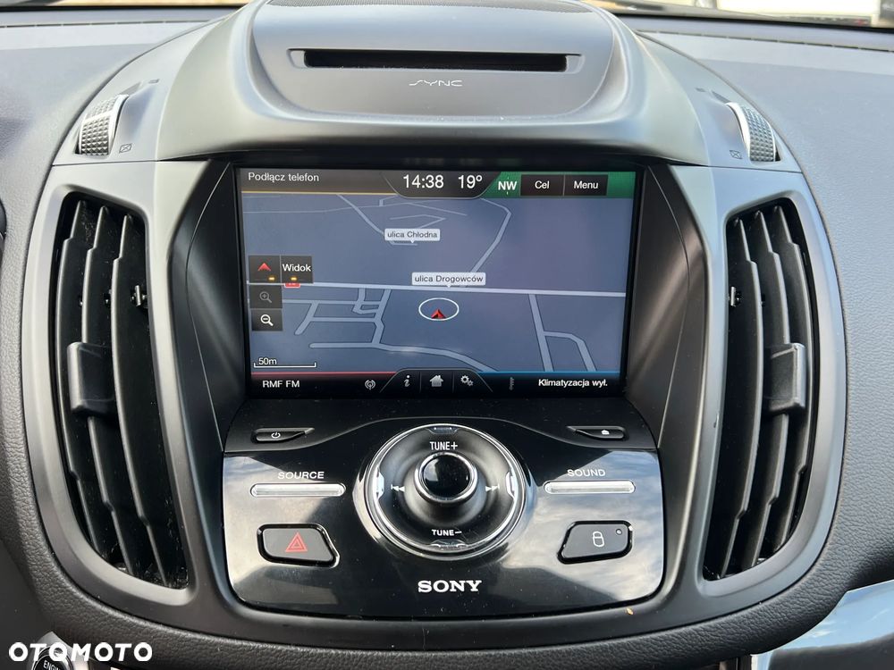 Ford Kuga 2.0 TDCi 4x4 Titanium - 25