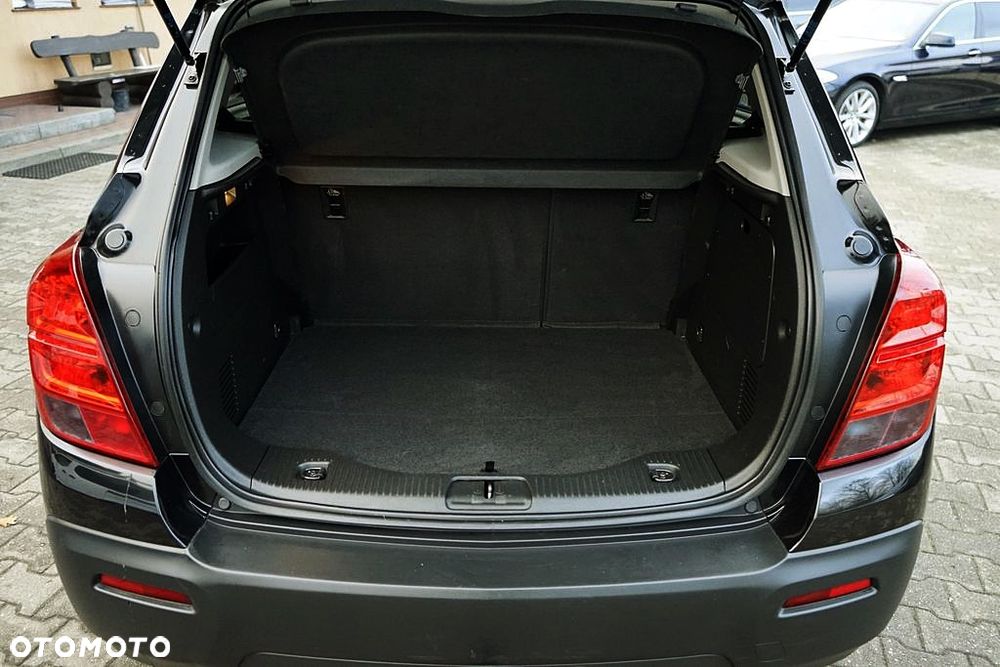 Chevrolet Trax 1.7TD LS - 28