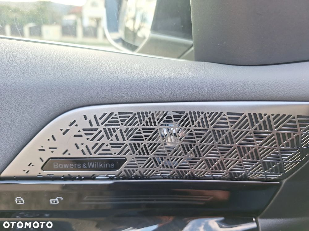 BMW Seria 5 520d xDrive - 14