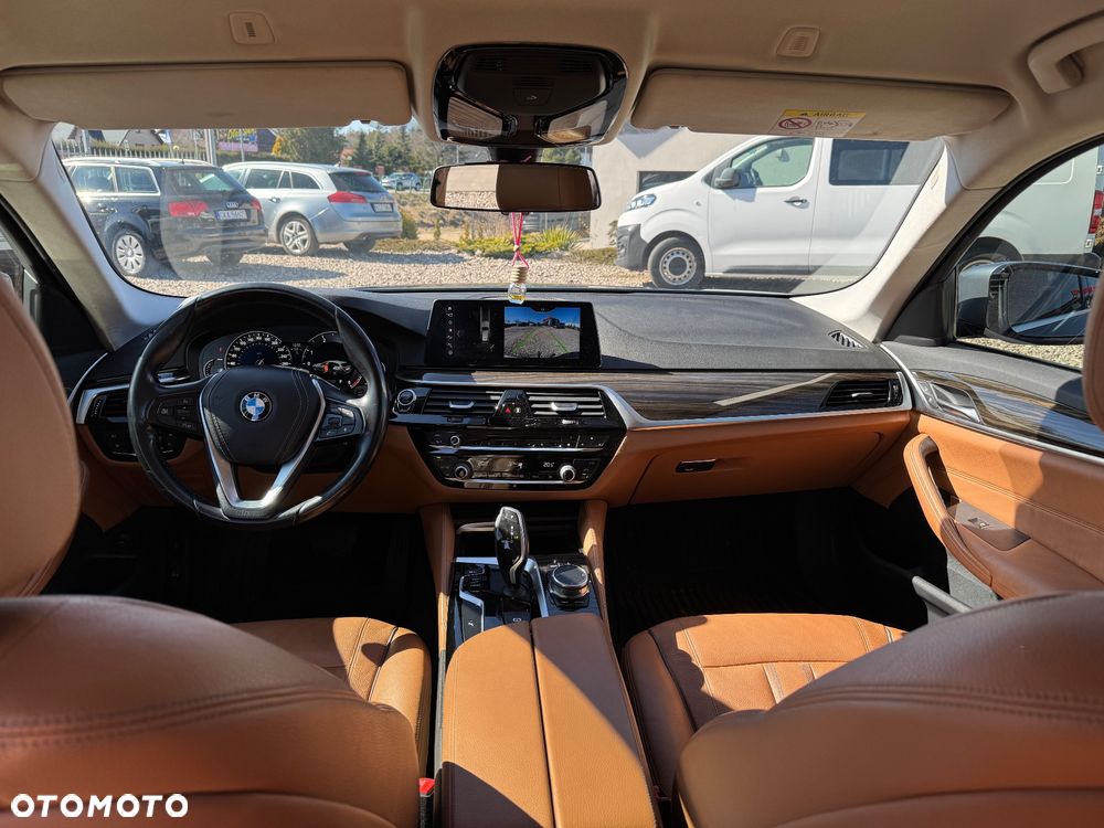 BMW Seria 5 520d Luxury Line sport - 25