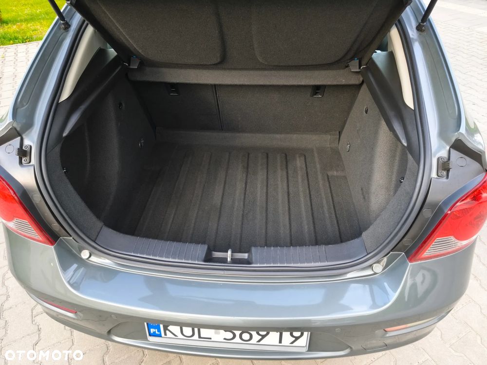 Chevrolet Cruze 1.6 LT+ - 21