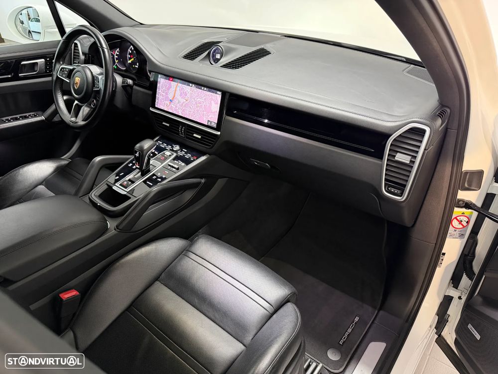 Porsche Cayenne E-Hybrid - 24