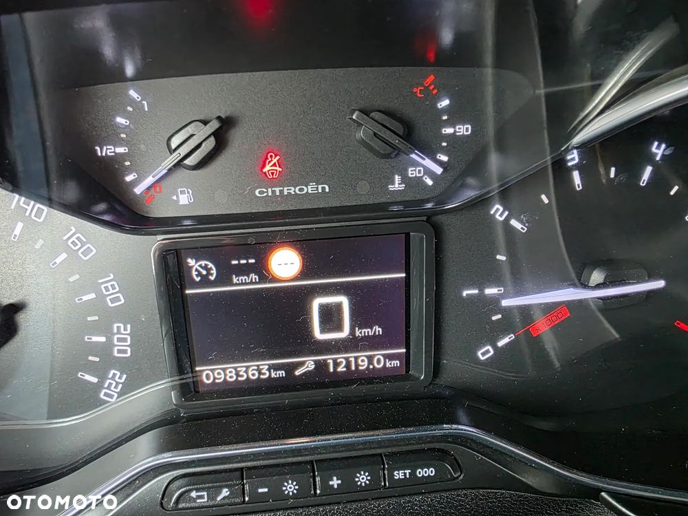 Citroën Berlingo XL PureTech 110 FEEL - 14
