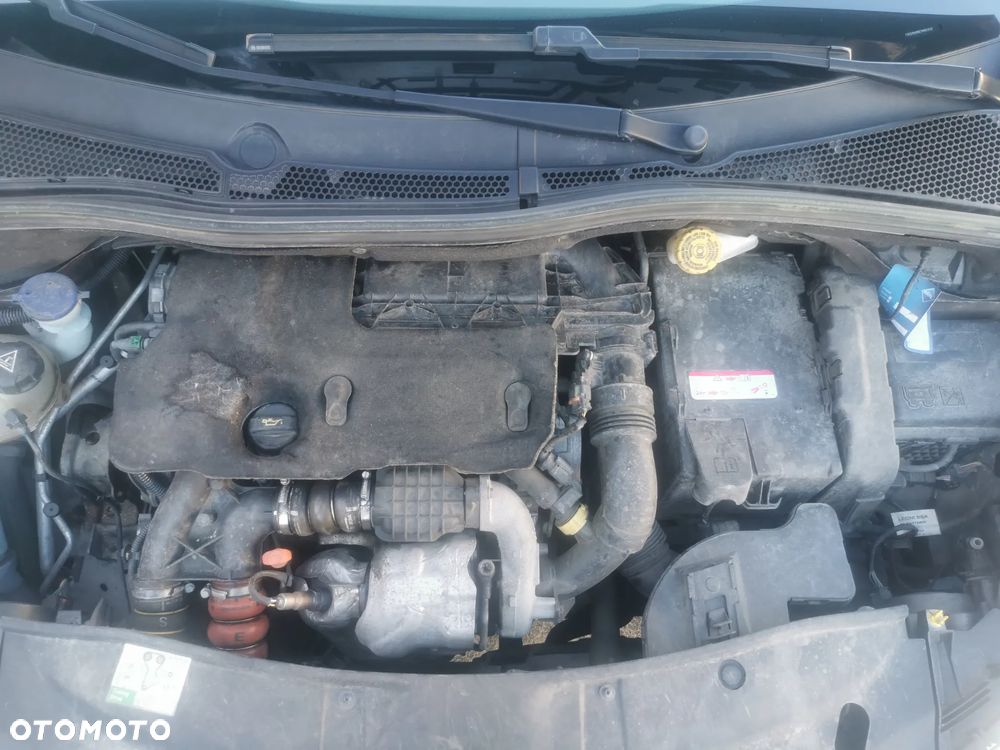 Peugeot 2008 e-HDi FAP 115 STOP & START Allure - 25