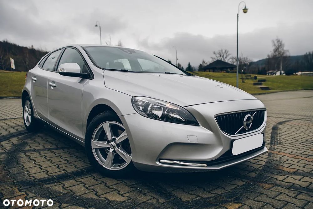 Volvo V40 D2 Drive-E Momentum - 14