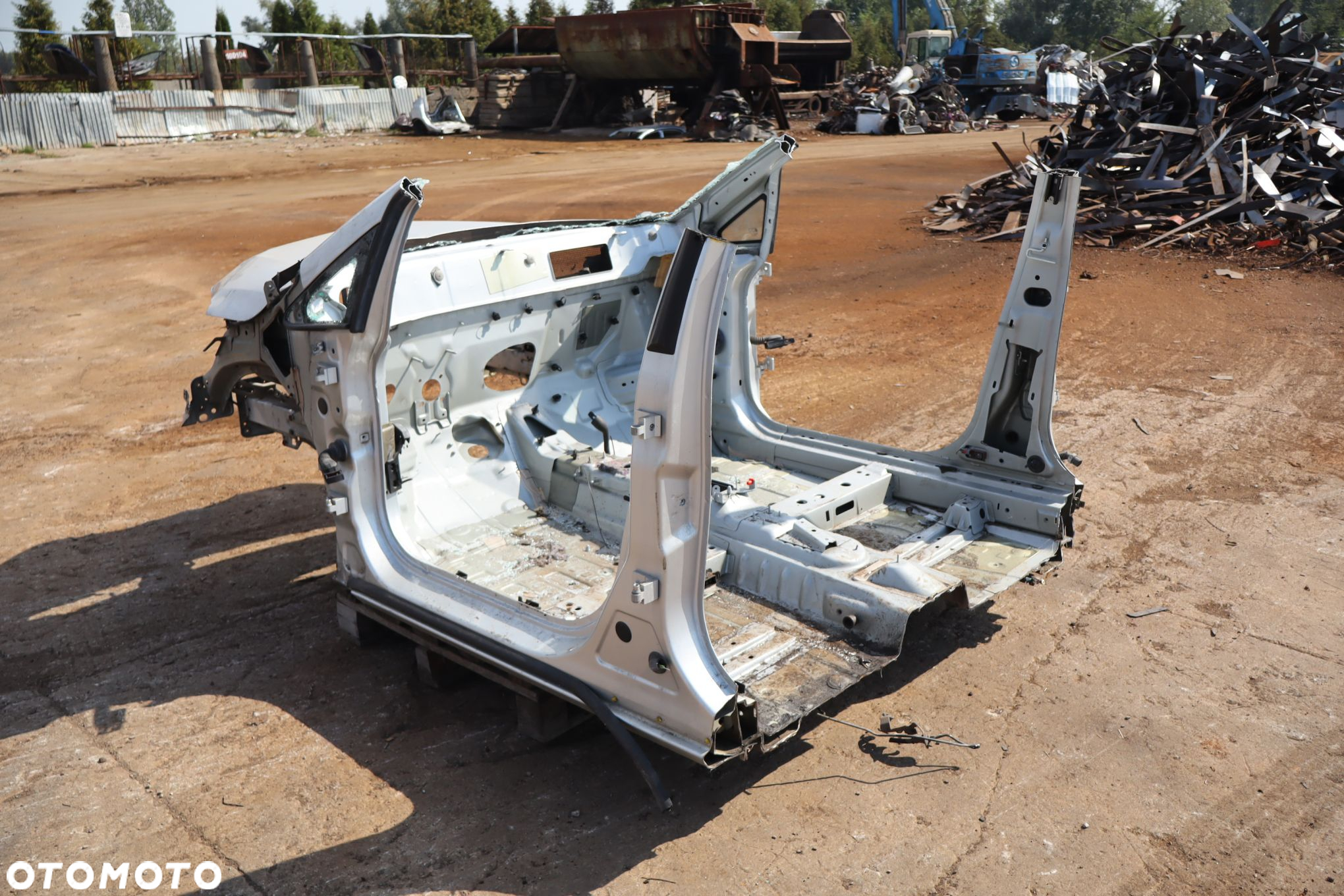PRZÓD ĆWIARTKA OPEL CORSA E - 2