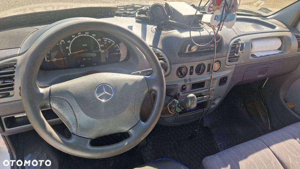 Mercedes-Benz Sprinter 616 CDI - 12