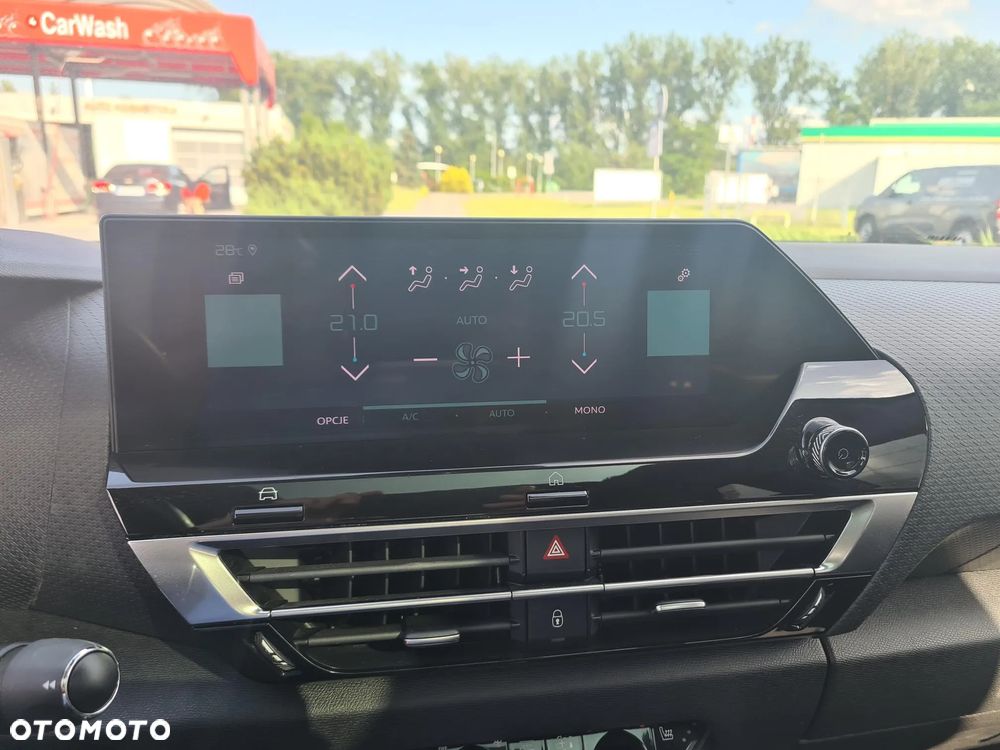 Citroën C4 EV136 50kWh Shine - 21