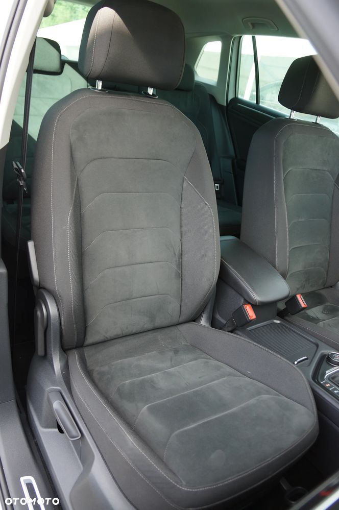 Volkswagen Tiguan 2.0 TDI SCR 4MOTION (BlueMotion Techn.) DSG Highline - 26