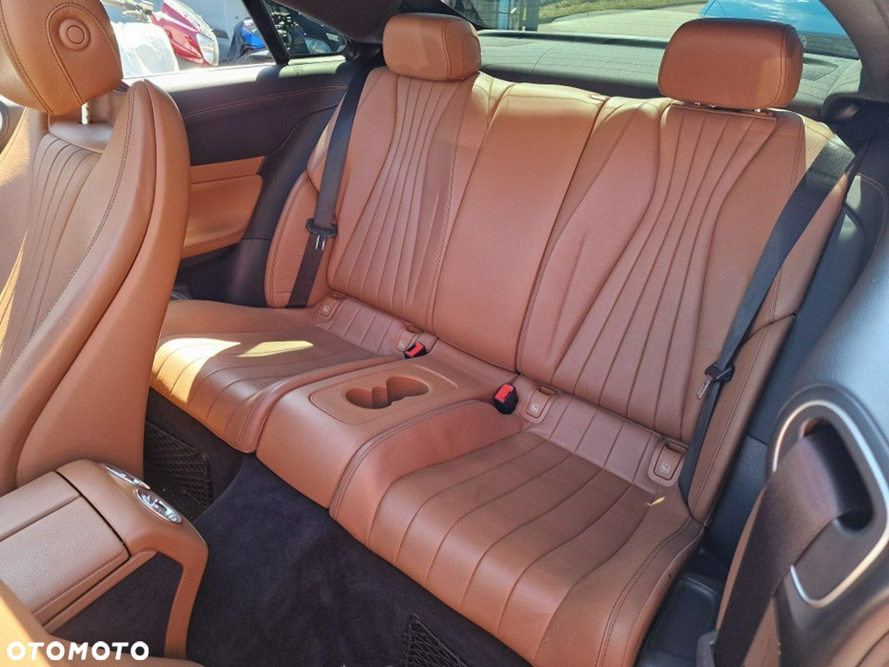 Mercedes-Benz Klasa E 220 d Coupe 9G-TRONIC AMG Line - 32