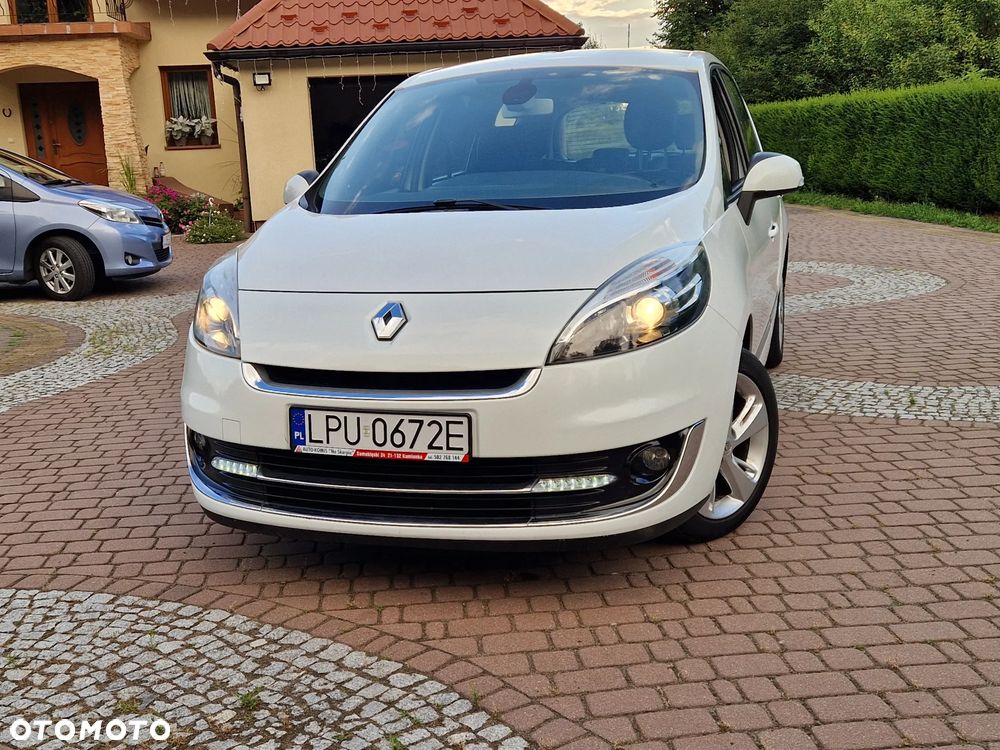 Renault Grand Scenic 2.0 16V 140 CVT Bose Edition - 11