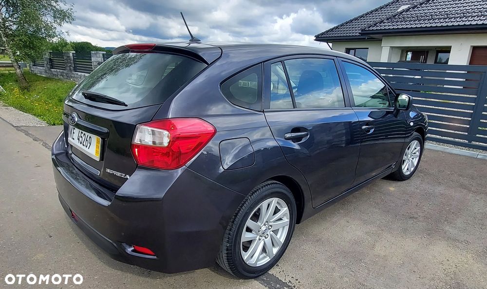 Subaru Impreza 2.0i Active - 21