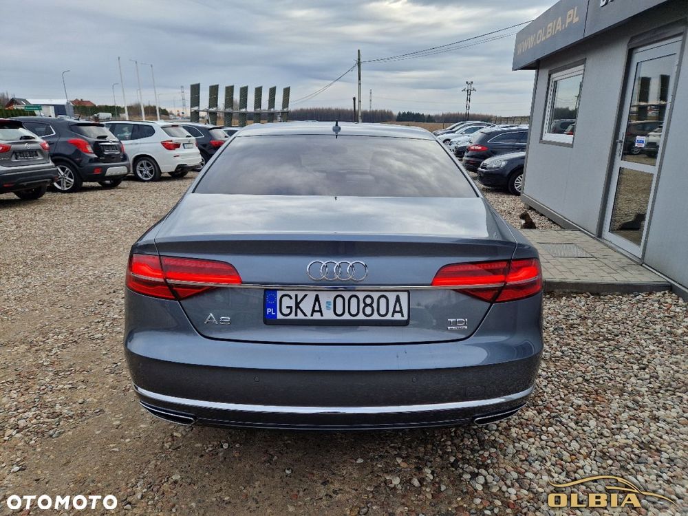 Audi A8 - 6