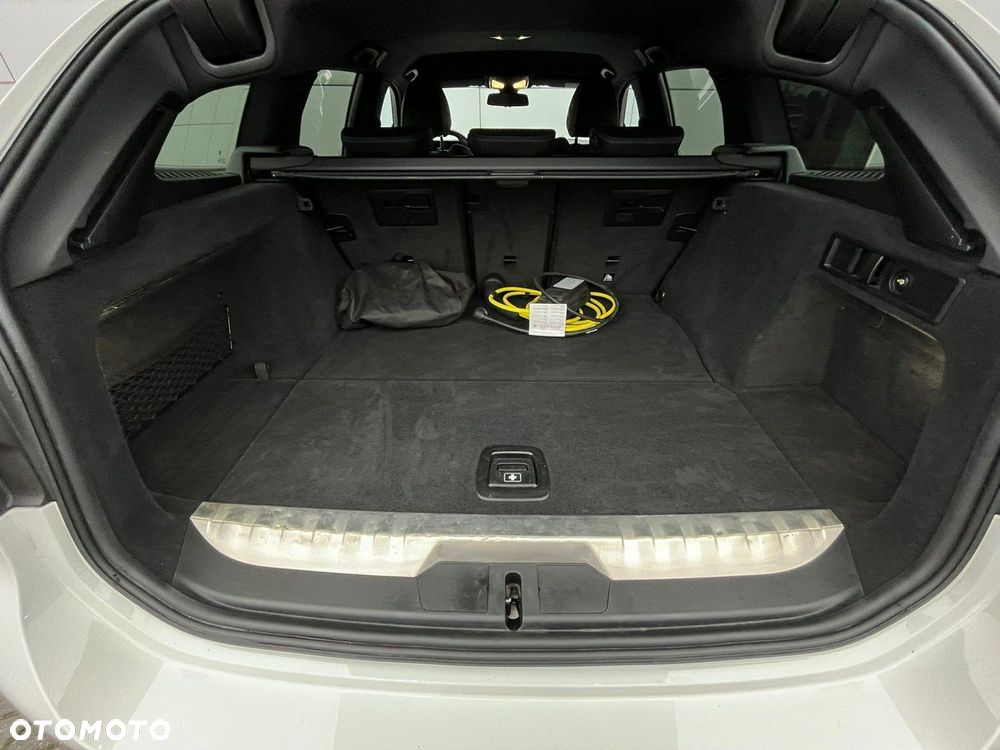 BMW Seria 3 330e PHEV xDrive M Sport - 11