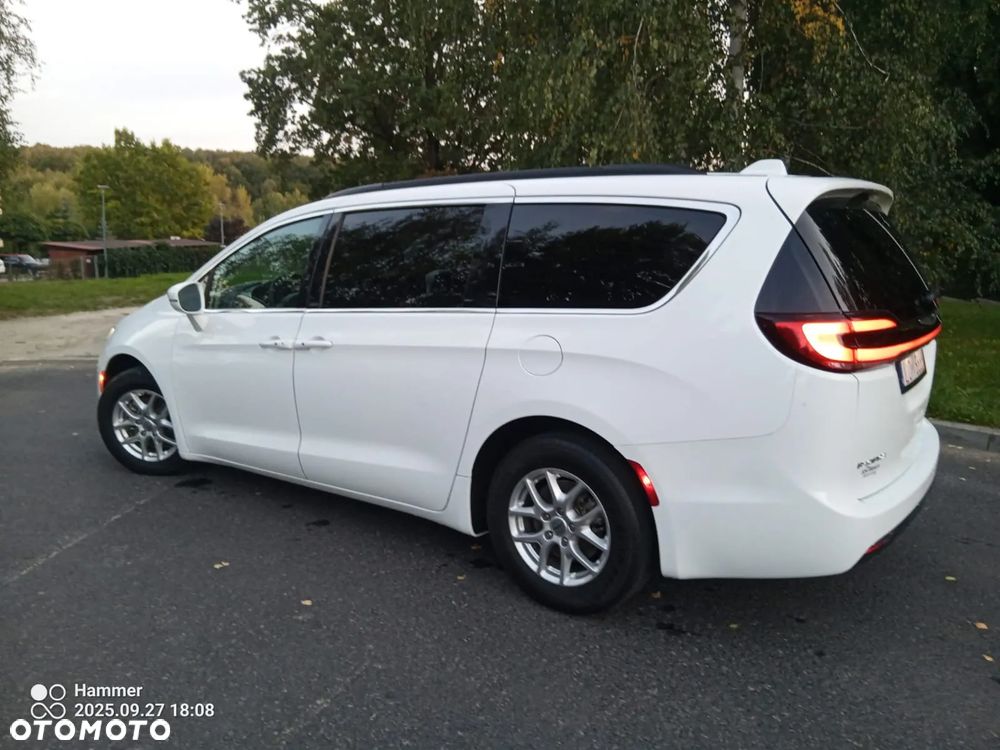 Chrysler Pacifica - 7
