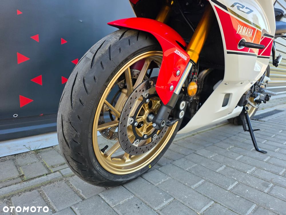 Yamaha R7 - 17