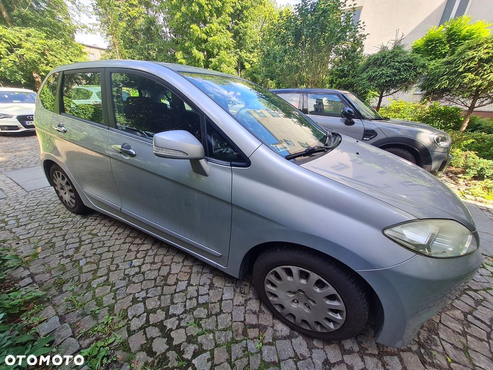 Honda FR-V 2.0 Comfort - 9