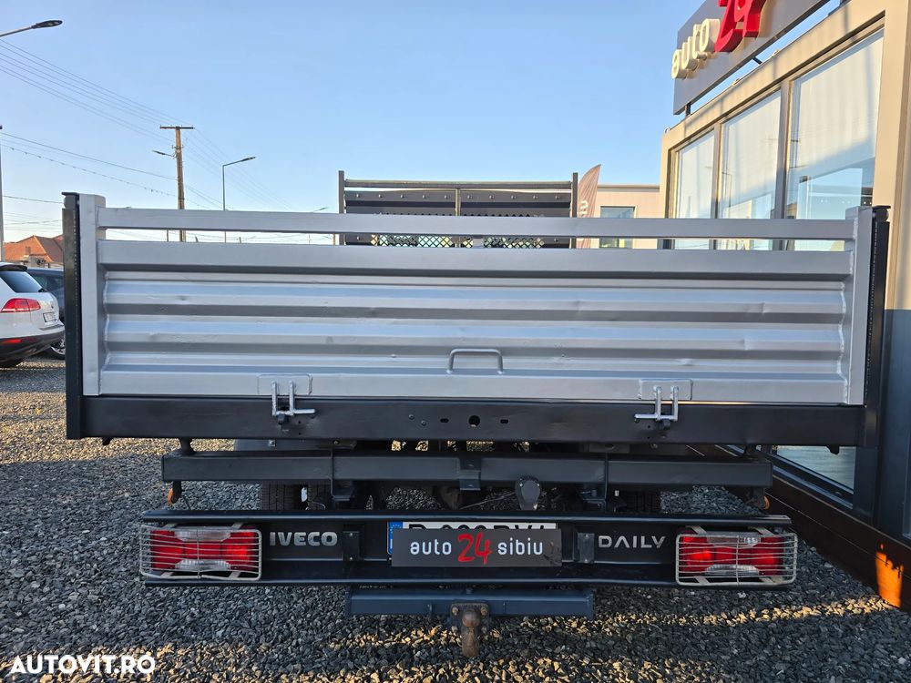 Iveco Daily 3000 cmc benaCantoni 3.2 m,basculabila 3 parti pe cutia viteze,diferential blocabil punte spate. 2018. - 16