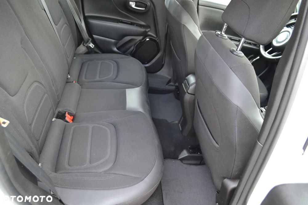 Jeep Renegade 1.6 E-torQ Night Eagle - 16