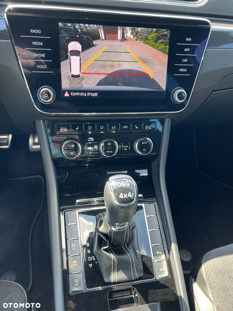 Skoda Superb 2.0 TDI 4x4 Sportline DSG - 34