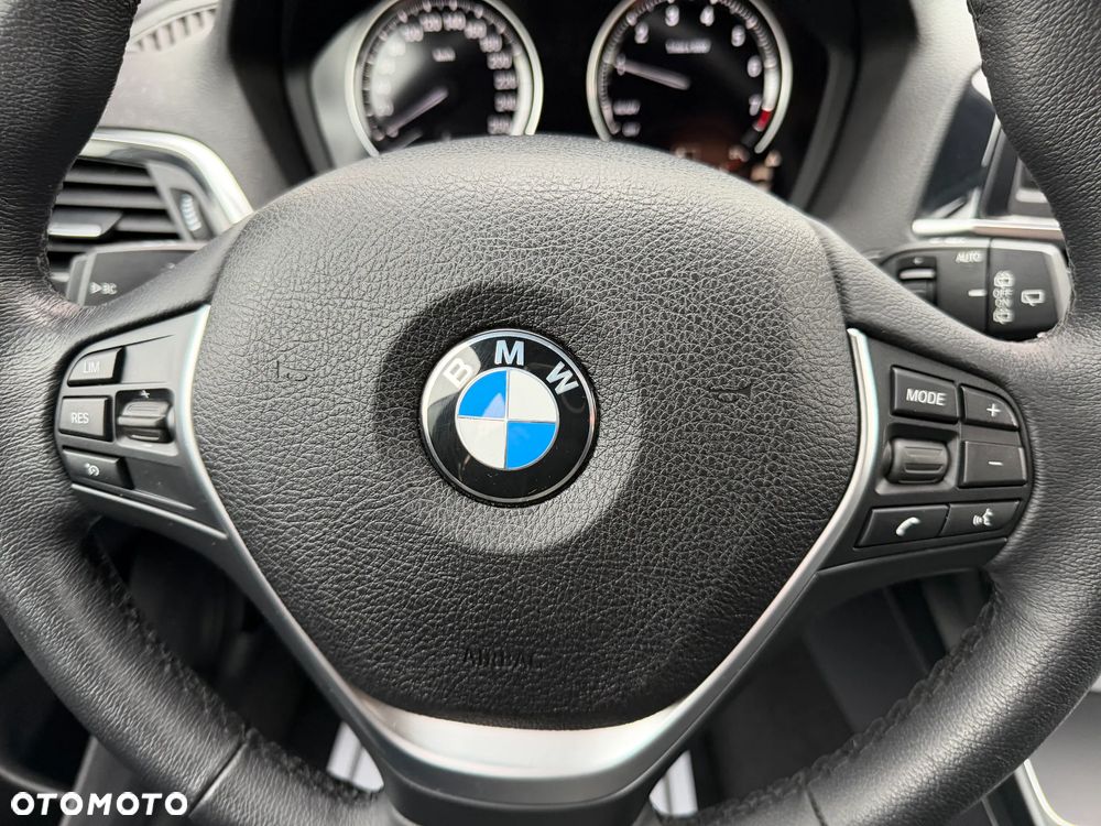 BMW Seria 1 118i - 9