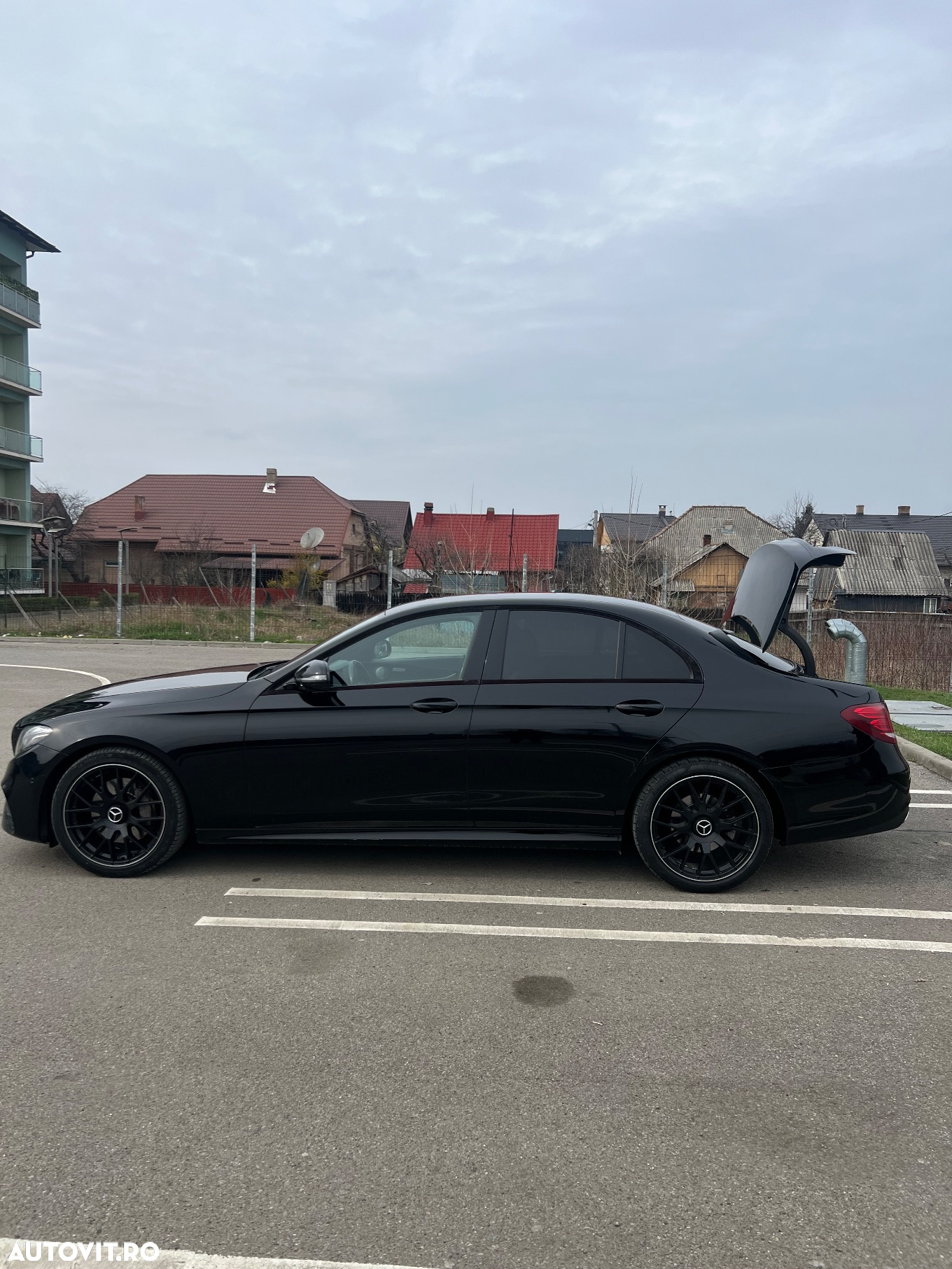 Mercedes-Benz E 200 d T-Modell Aut. - 2