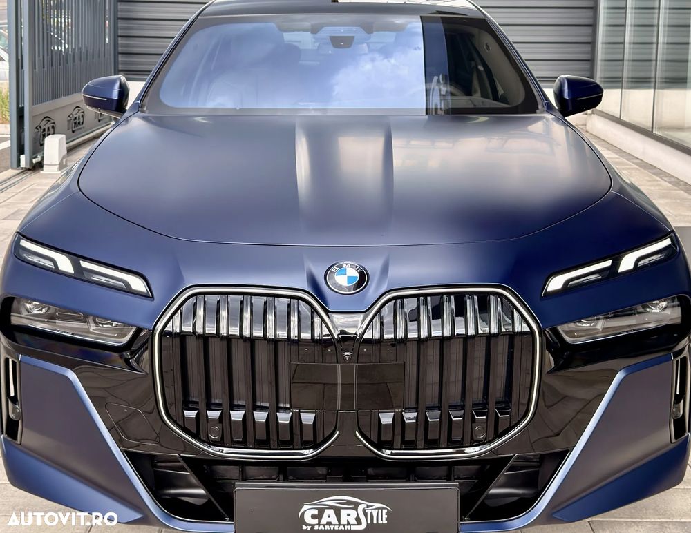 BMW Seria 7 - 12