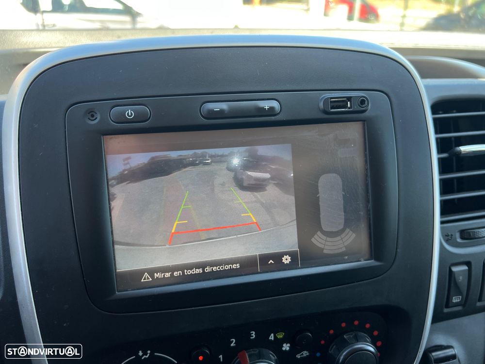 Renault Trafic - 18