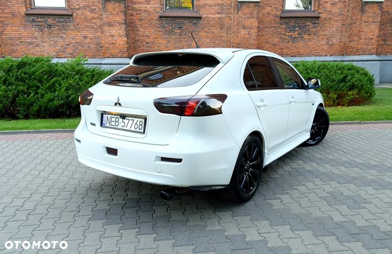 Mitsubishi Lancer 1.6 Invite - 23