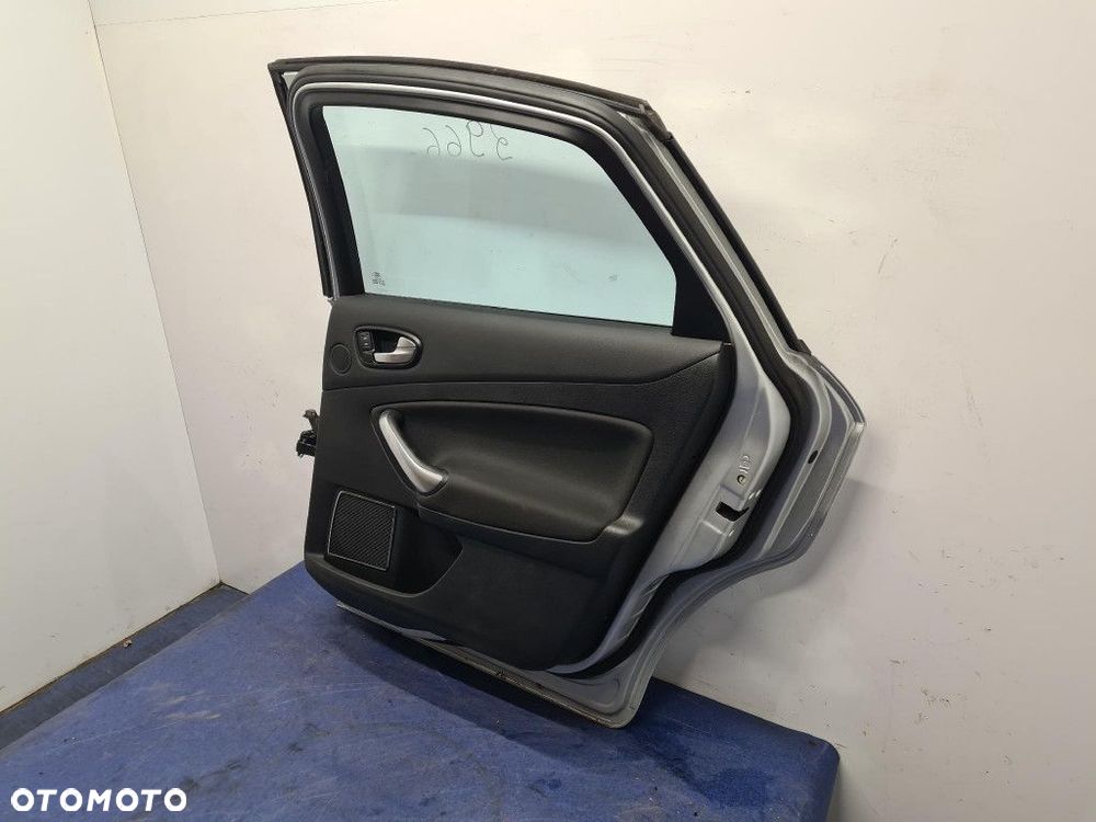 FORD MONDEO MK4 DRZWI TYŁ PRAWE  MOONDUST SILVER - 11