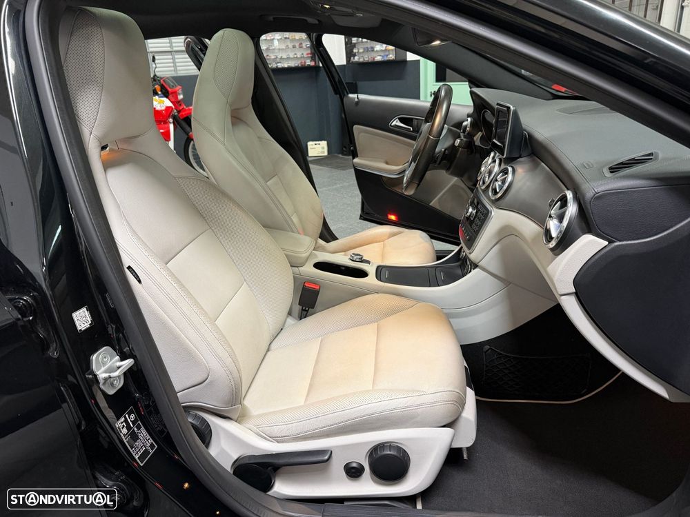 Mercedes-Benz GLA 220 CDI 7G-DCT AMG Line - 22