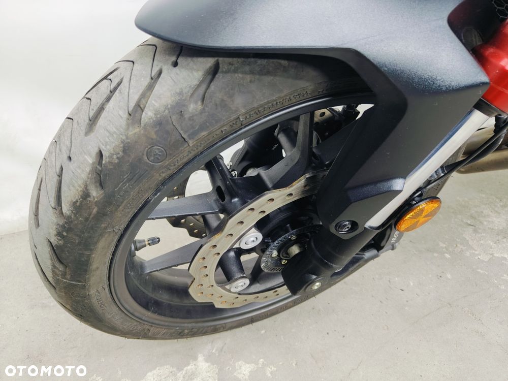 Honda Hornet - 21